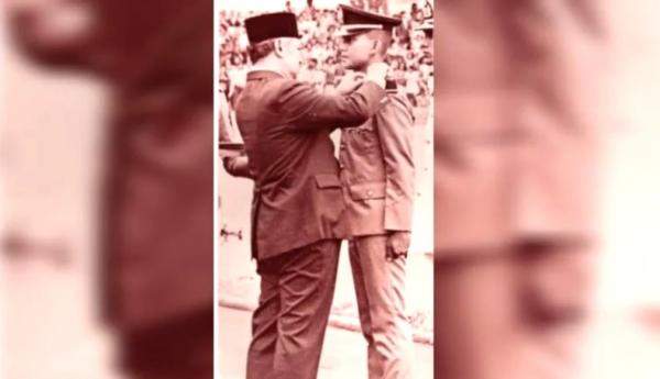 Prabowo Kenang Hari Lahir Soeharto, Unggah Foto Saat Penyematan Pangkat Perwira Muda