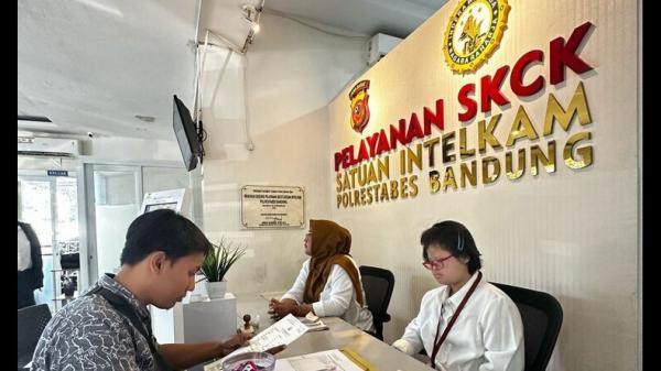 Polrestabes Bandung Bersama Penyandang Disabilitas Layani Pembuatan SKCK