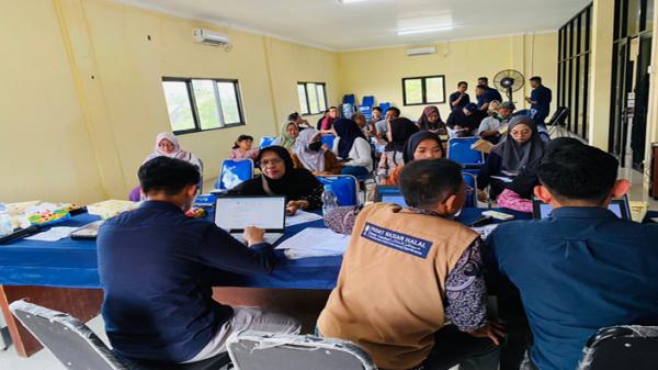 Universitas Paramadina Lakukan Pendampingan Sertifikasi Halal UMKM di Jatiwangi Bekasi