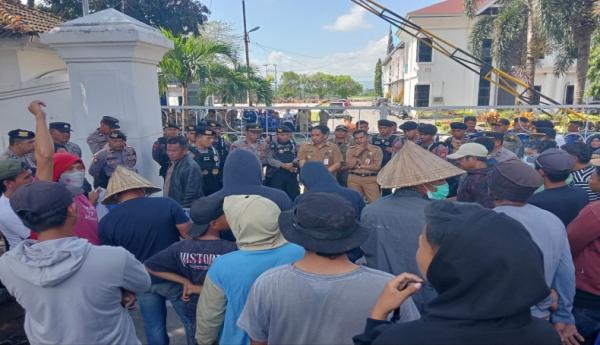 Warga Laikang Tolak Kawasan Industri, Pendemo Minta Pj Bupati Takalar Pulang Kampung