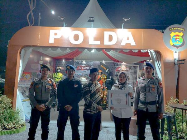 Polda Lampung Raih Penghargaan Stand Kreatif dan Inovatif di Pekan Raya Lampung 2024