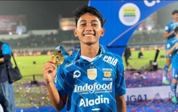 Faris Abdul Hafizh, Talenta Muda Sepakbola Asal Cibinong Bangga Bersama Pangeran Biru Jadi Juara