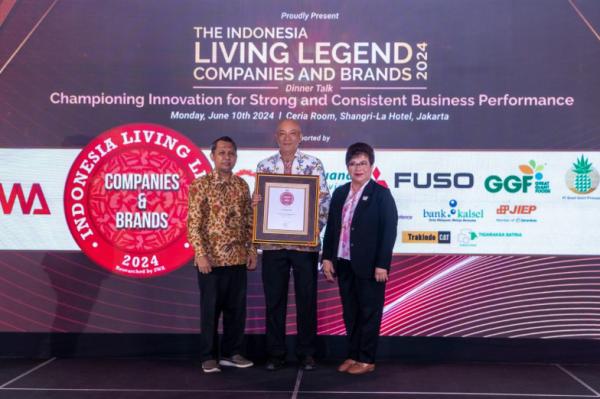 Hadirkan Inovasi Layanan Perbankan Berkelanjutan, Bank DKI Raih Indonesia Best Living Legend Company