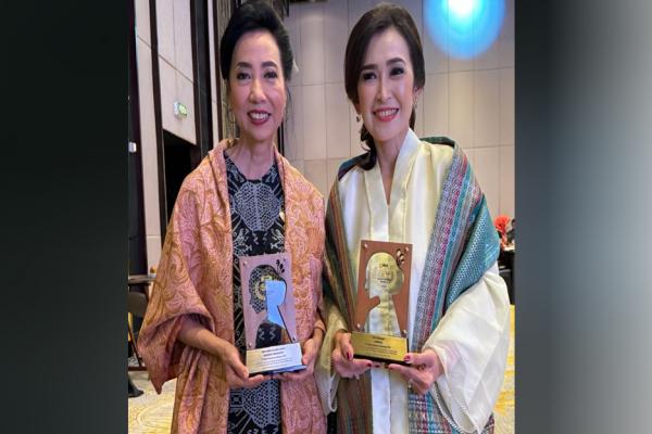 Komisaris dan Direksi Danamon Raih Penghargaan Infobank 500 Most Outstanding Women 2024