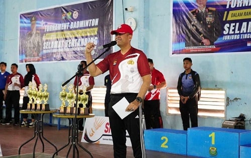 Kapolda Sulbar Resmi Tutup Kejuaraan Bulutangkis HUT Bhayangkara Ke 78