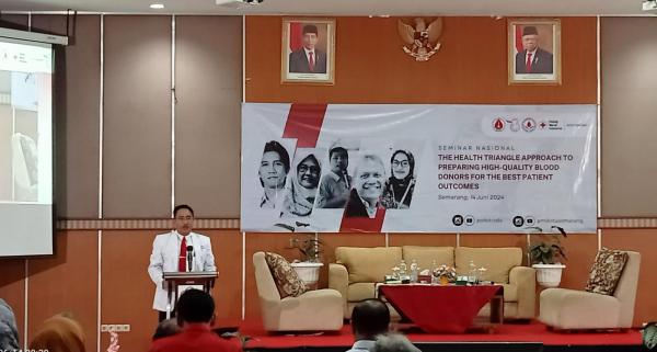 PMI Bersama Politeknik Bina Trada Semarang Selenggarakan Seminar Nasional