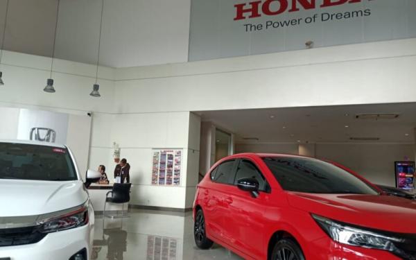 Pemilik Mobil Kecewa Layanan Bengkel Resmi di Bandung, Honda Angkat Bicara 