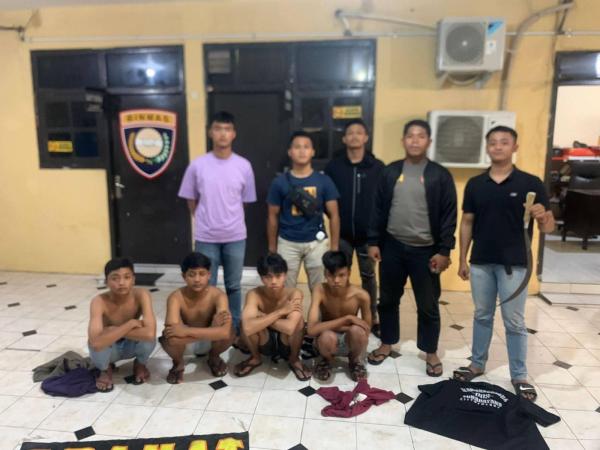 Keempat Pemuda Diduga Anggota Gangster 'Granat 24 Sidoarjo' Diamankan Unit Reskrim Polsek Candi