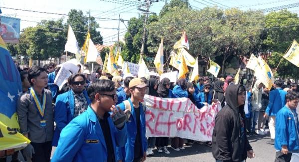 Gelar Demo Terkait Tambang Ilegal di Situbondo, Mahasiswa PMII Gelar Tahlil