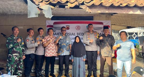 Polres Tasikmalaya Kota Gelar Bantuan Bedah Rumah Sambut HUT Bhayangkara ke-78