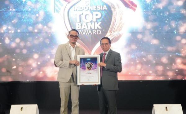 Bank Jatim Raih Penghargaan Top Bank 2024 dari The Iconomics