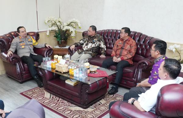 Pj Wali Kota Palembang Datangi Mapolrestabes Palembang, Ternyata Bicarakan Hal Ini