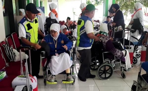 Jadwal Kepulangan Jemaah Haji di Embarkasi Solo Mulai Minggu Dini Hari