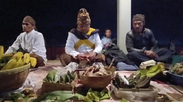 Sejarah Singkat Upacara Kasada Suku Tengger Bromo Probolinggo