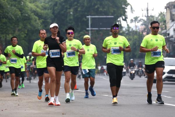 Ribuan Pelari Ramaikan Green Force Run 2024 di Surabaya