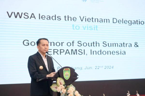 Pj Gubernur Agus Fatoni bersama Delegasi Perusahaan Air Minum asal Vietnam Teken MoU