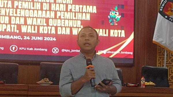 KPU Jombang Nobar Peluncuran Tahapan Coklit Serentak Sejuta Pemilih se Jawa Timur