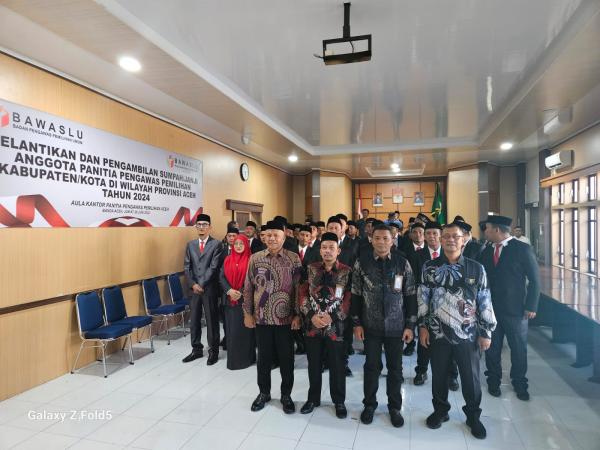Bawaslu RI Lantik 59 Anggota Panwaslih Kab/Kota se Aceh