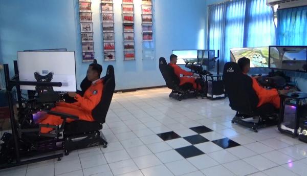 Simulator Pesawat Tingkatkan Kemampuan Terbang Pilot TNI AL