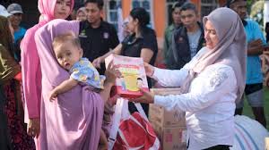 Ribuan Paket Bantuan Disalurkan Pemkab Luwu Utara untuk Korban Banjir di Malangke
