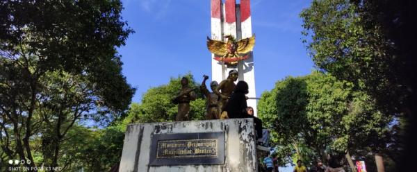 Monumen Perjuangan Masyarakat Banten Tidak Terawat