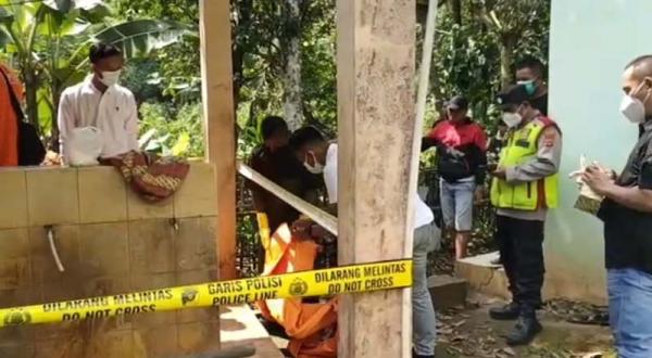 Guru Ngaji Ditemukan Tewas di Toilet Masjid Al Ikhlas Kampung Cibeber Cianjur