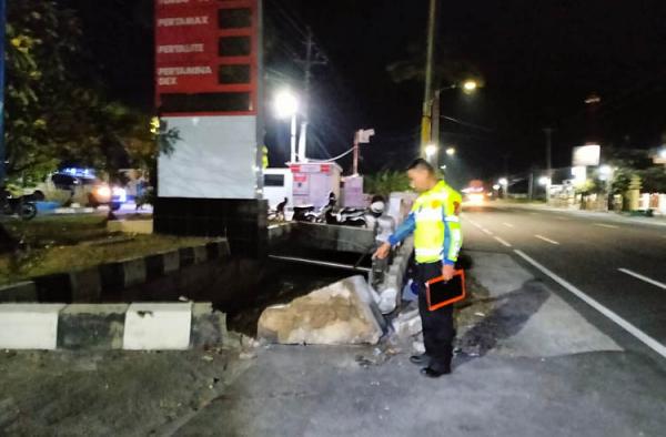 Kecelakaan Maut Pelajar Naik Motor Bonceng Bertiga Tabrak Truk di Wates, 1 Tewas 2 Luka Parah