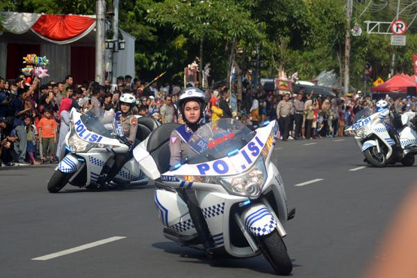 HUT ke-78 Bhayangkara di Semarang Dimeriahkan Atraksi Polwan hingga Parade Budaya