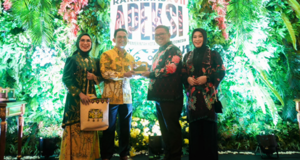 Wali Kota Palopo Asrul Sani Hadiri Gala Dinner Apeksi XVII di Balikpapan