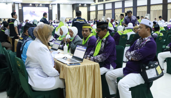 Jamaah Calon Haji Asal Kota Palopo Lakukan Pengecekan Kesehatan Sebelum Keberangkatan