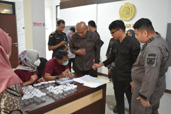 121 Pegawai Kejari Tanjung Perak Jalani Tes Urine Massal, Cara Tepat Deteksi Penyalahgunaan Narkoba