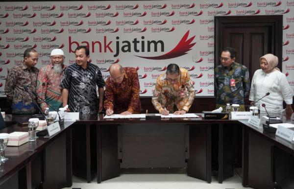 Peluang Besar, Bank Jatim dan PW Muhammadiyah Jawa Timur Lakukan Penandatanganan MoU