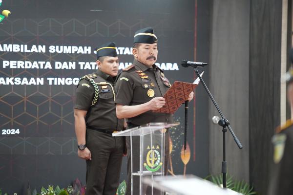 Jaksa Agung ST Burhanuddin Lantik Siswanto sebagai Kajati Banten