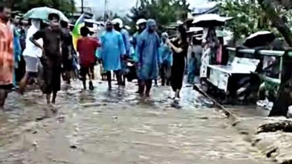Perumnas Waiheru Ambon Tergenang Banjir Akibat Hujan Deras