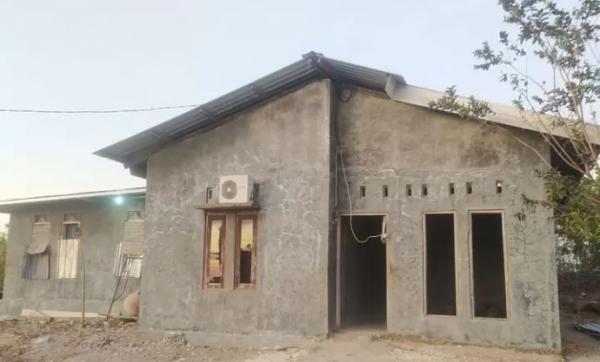 Rumah Tempat Penimbunan BBM Jenis Solar di Fatukoa Diketahui Warga Milik Bos Jali