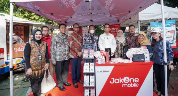 Dukung Penyediaan Bahan Pangan Murah di Jakarta, Bank DKI Subsidi 1.000 Paket Sembako