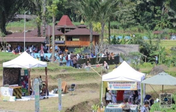 Festival Desa Wisata tahun 2024 di Kalikesek Dibanjiri Ribuan Wisatawan 