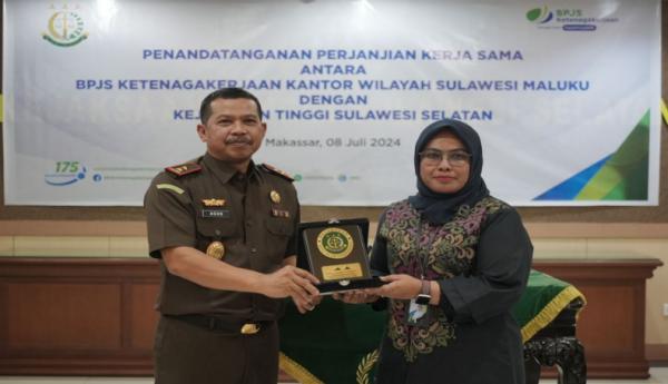 Lindungi Hak Tenaga Kerja, Kejati Sulsel Bersama BPJS Ketenagakerjaan Teken MoU