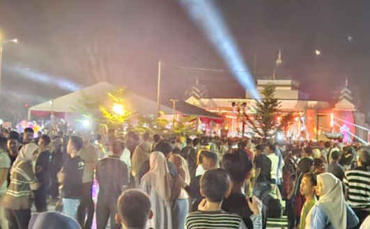 Masyarakat Yang Datang ke Bhayangkara Fest 2024 Ramai Padat