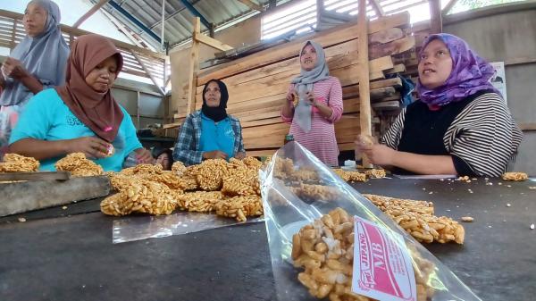 Melihat Produksi Jipang Makanan Tradisional di Kota Tasikmalaya yang Masih Banyak Diminati