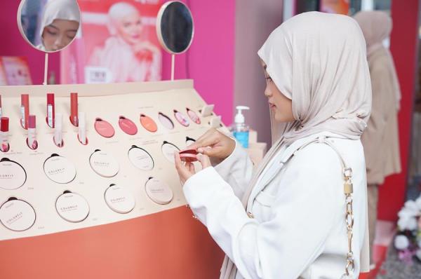 Wardah Hadirkan The Color Expert dan Dukung Seniman Lukis Perempuan di ARTJOG 2024