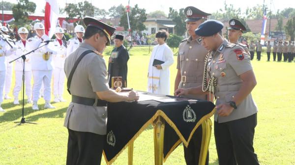 Kapolda Jateng Lantik 246 Bintara Polri di SPN Purwokerto