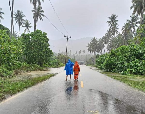 FOTO Banjir Terjang Kecamatan Pinolosian Timur hingga Terisolir