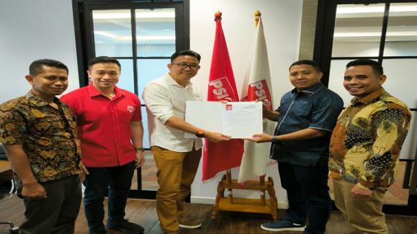 PSI Serahkan Surat untuk Paket Yanto-Jhon Maju Pilkada TTU 2024