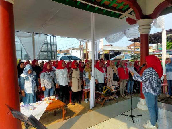 Balon Bupati Hamartoni Ahadis Kukuhkan Tim Pemenangan Srikandi Sehati 23 Kecamatan