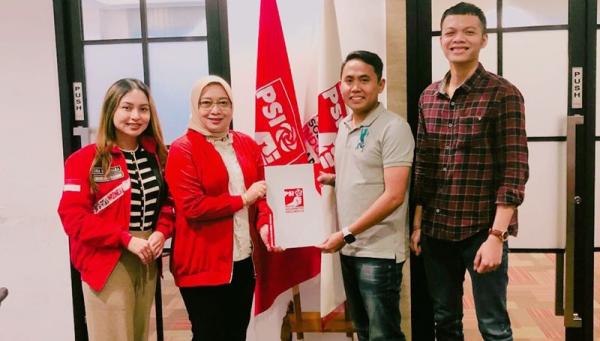 Yena Ma'soem Diberi Surat Tugas oleh PSI untuk Maju di Pilwalkot Bandung 2024