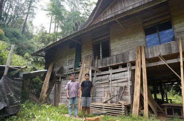 Kisah Inspiratif Moses Patibang, Anak Petani Singkong di Toraja Tembus Kuliah ke UGM Yogyakarta