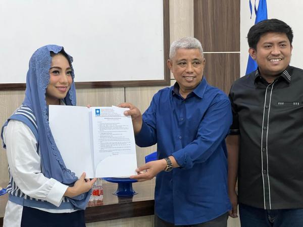 Siti Rahmawati (Siti KDI) Disambut Hangat Keluarga Besar PAN Polman