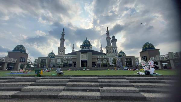 Jadwal Sholat Kabupaten Tasikmalaya dan Sekitarnya Hari Ini, Rabu 17 Juli 2024