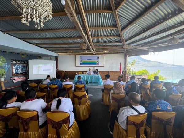 PJ Bupati Manggarai Timur Tegaskan Anak-anak Dapat Imunisasi Polio